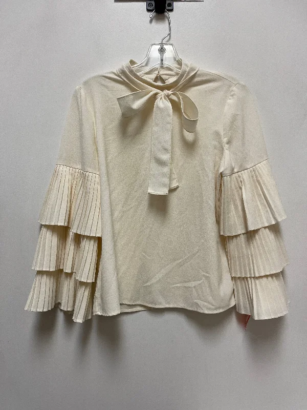 Top Long Sleeve By Clothes Mentor In Cream, Size: M