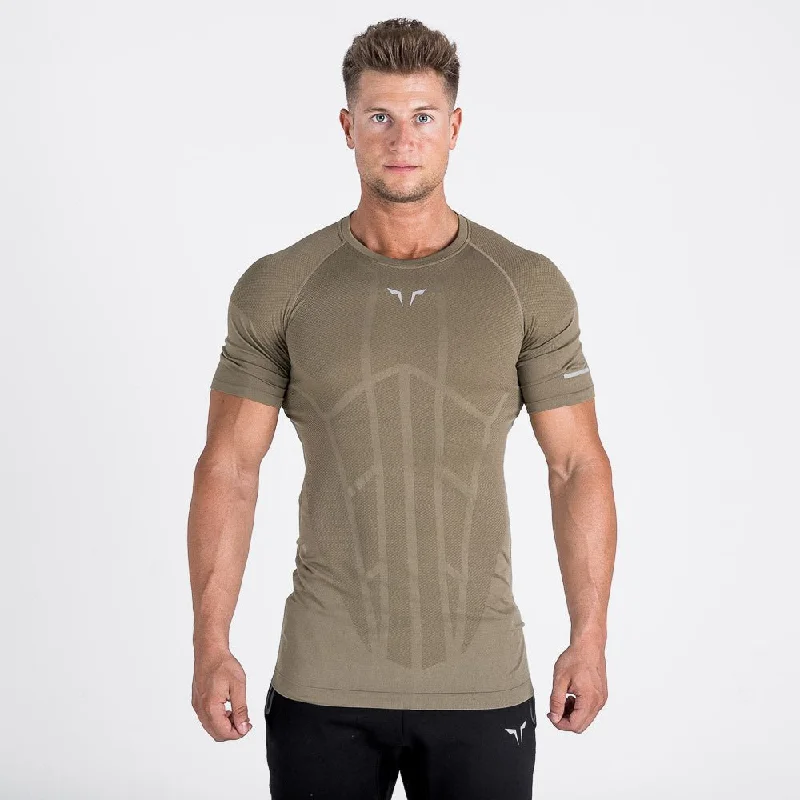 Seamless Spyder Tee - Olive in Half Sleeves