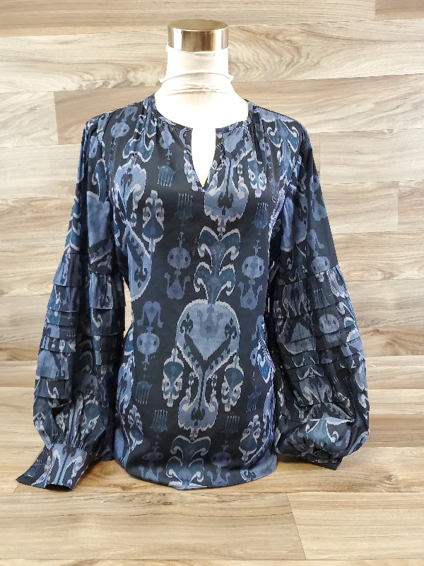 Top Long Sleeve By Chicos In Blue, Size: M