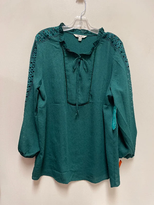 Top Long Sleeve By The Pioneer Woman In Green, Size: 2x