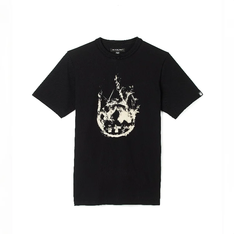 Cult's Short Sleeve Crew Neck Tee "Smoke" in Black