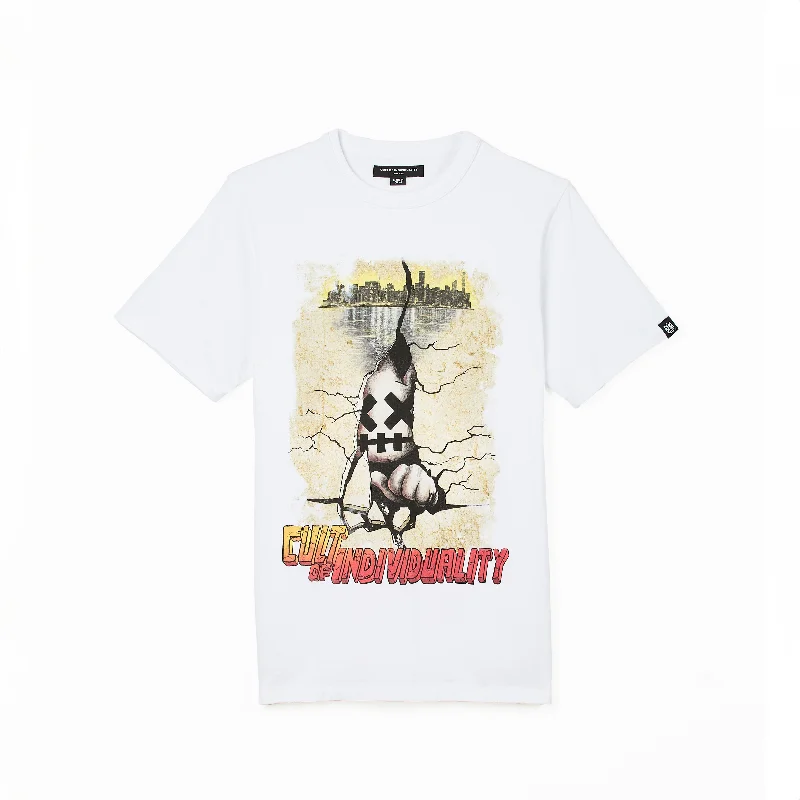 Cult's Short Sleeve Crew Neck Tee "Cracked Wall" in White